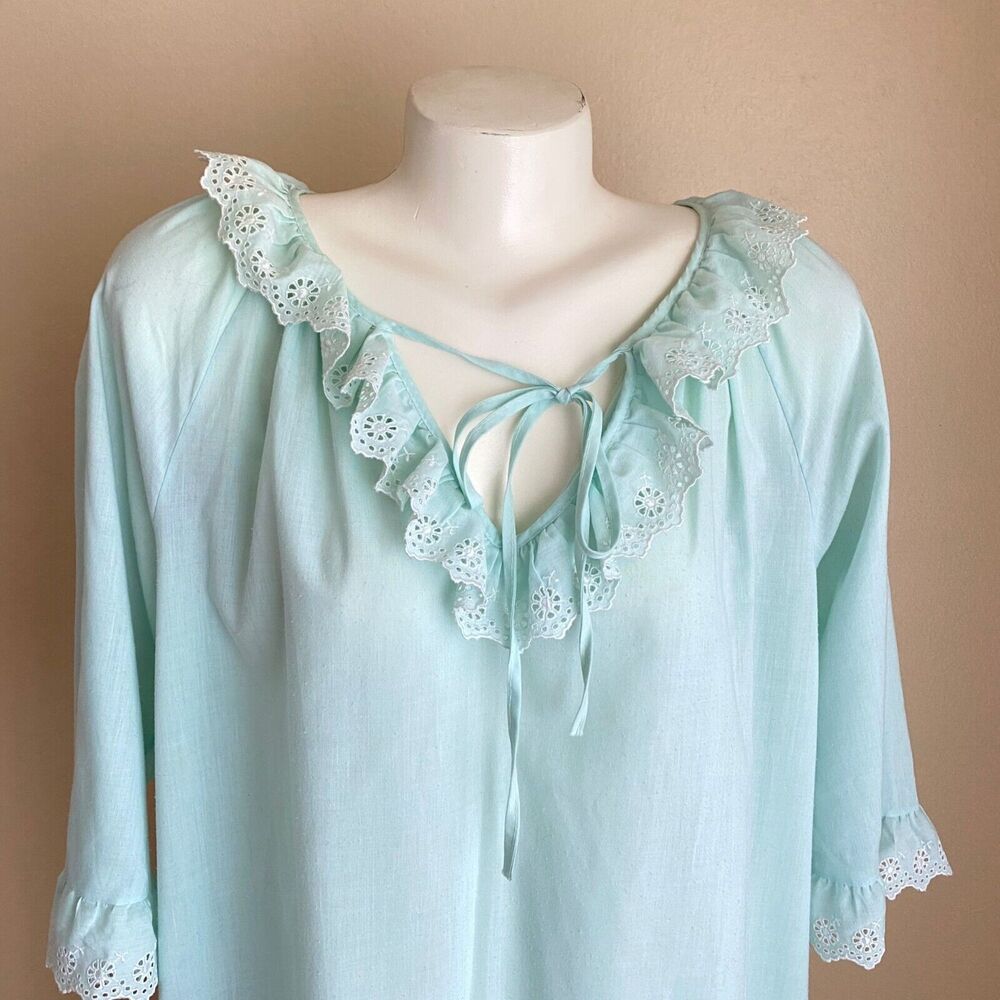 VTG Victorian Medieval Nightgown L Undergarment Base Layer Dress Pale Mint Green